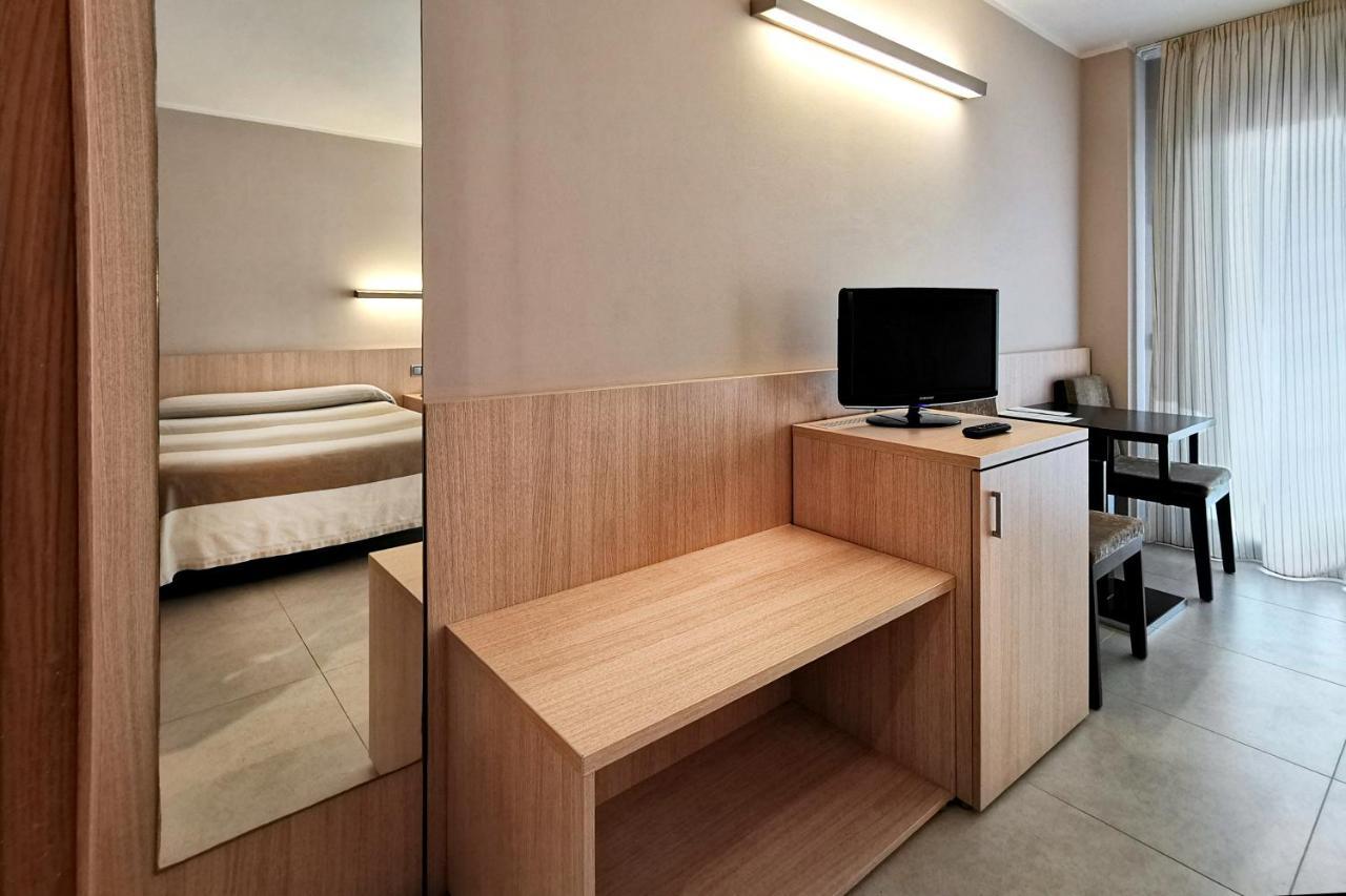 Aparthotel Acuazul เพนิสโคลา ภายนอก รูปภาพ